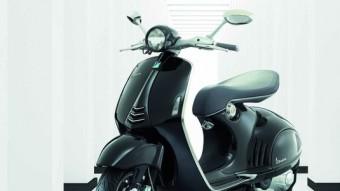 La Vespa 946 evoca en les seves formes i proporcions el primer escúter fabricat per Piaggio, l'any 1946. Foto:PIAGGIO