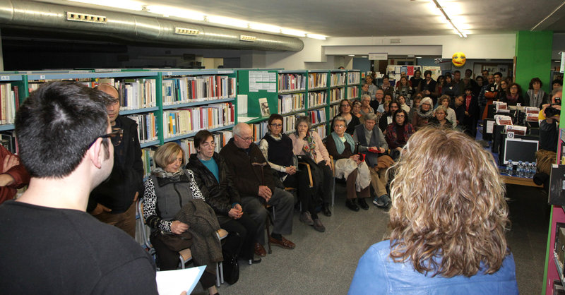 Imatge del Fons Francesca Bartrina, que va ser inaugurat ahir a la biblioteca de Banyoles amb un centenar de títols.