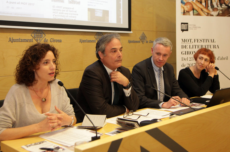 Glòria Granell, Carles Ribas, Albert Piñeira i Margarida Casacuberta, en una imatge d'ahir en la presentació del festival a Girona.